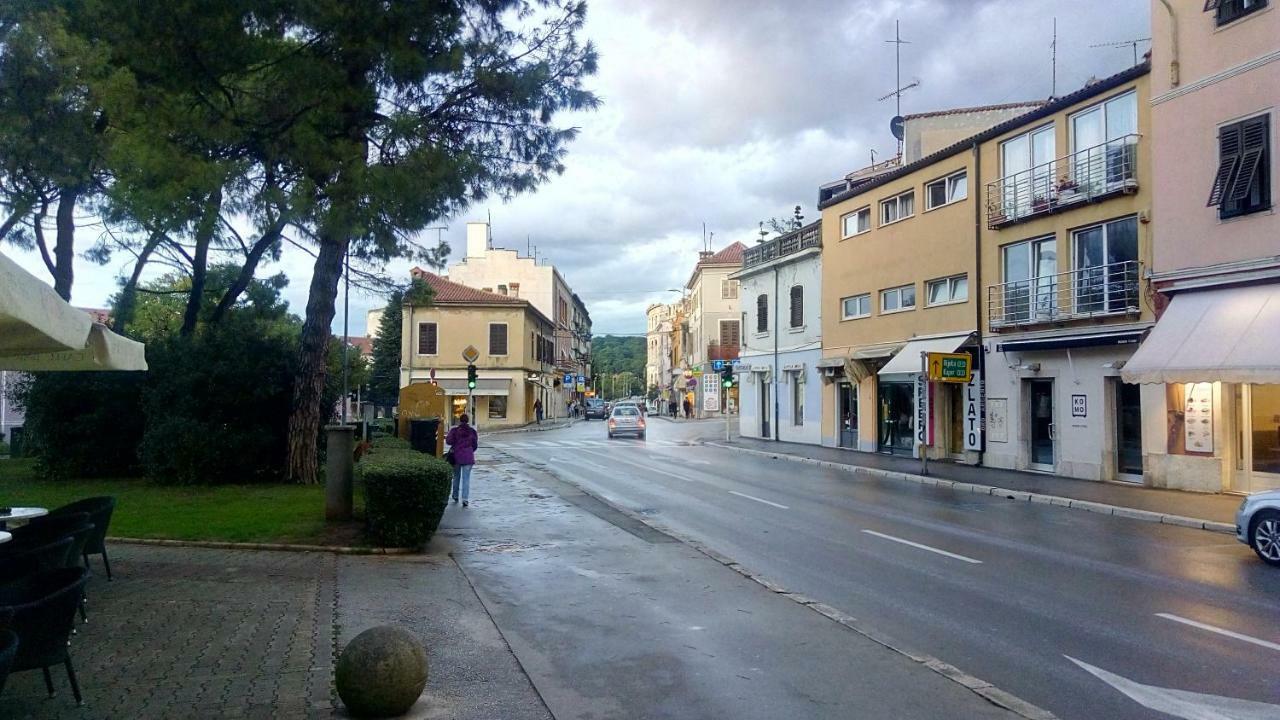 Studio In Pula Center Eksteriør billede