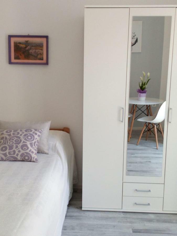 Studio In Pula Center Eksteriør billede
